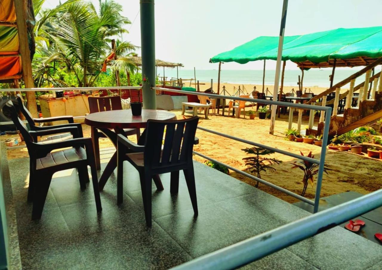 Gokarna Beach Stays By Tune Of Ocean Room photo